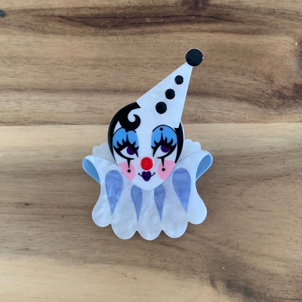 Erstwilder Send in the Clown Brooch 2 pin NWOT